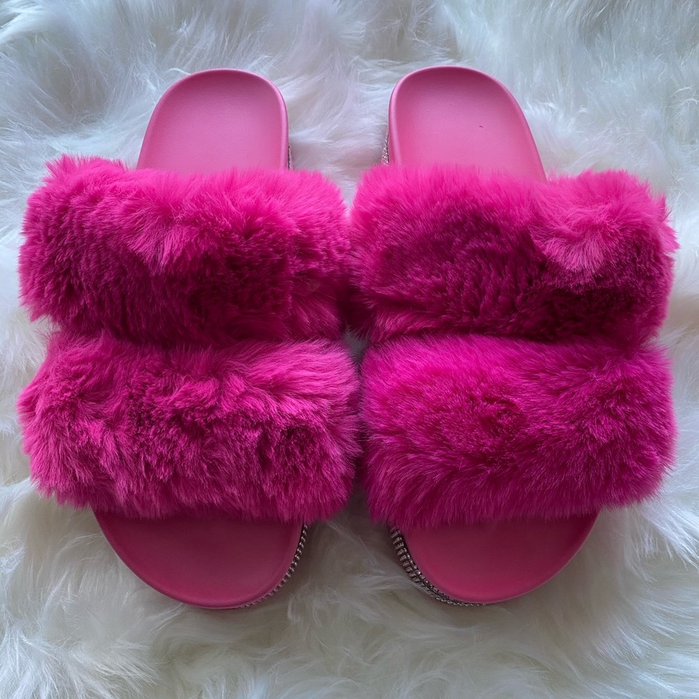 Women Fur Slides